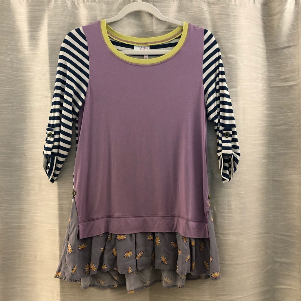Adorable MJC top! Fun colors!
